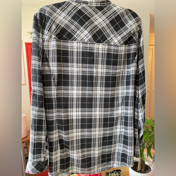 Torrid size 2 Rayon Plaid Button-Up Blouse - Picture 2 of 3